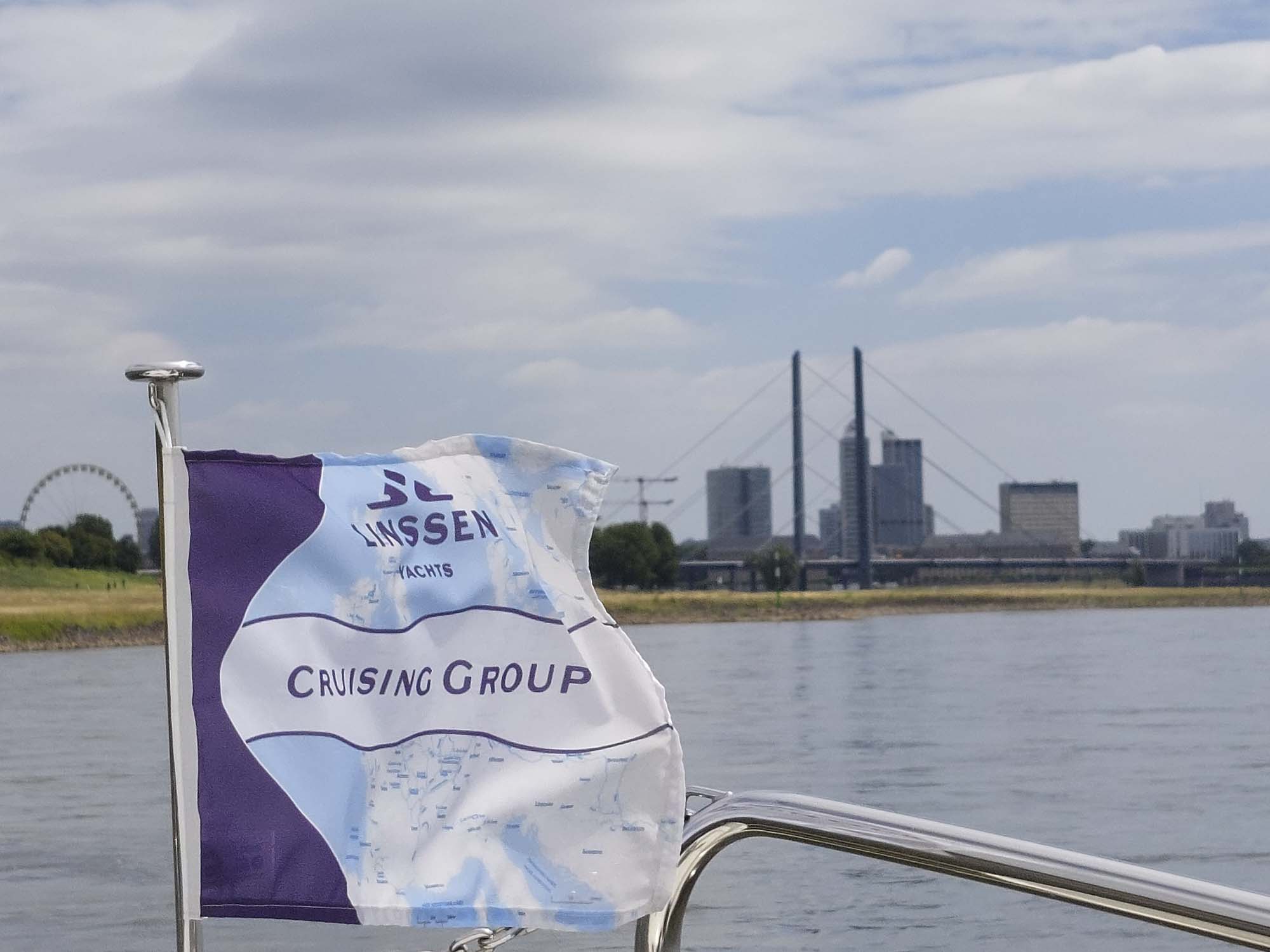 Avec une yacht a moteur de Linssen sur le Rhine